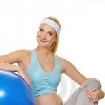 Какви упражнения да правим по време на бременост
