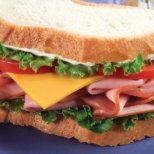 Как да извадим излишните калории от сандвича си