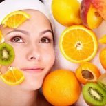 Как да бъдем красиви с портокалово масло за лице