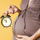 Какво се случва през девети месец от бременността