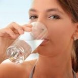 Как да пием повече вода, за да отслабнем