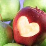 Яжте ябълки, за да имате здраво сърце