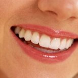 Как да имаме хубави бели зъби