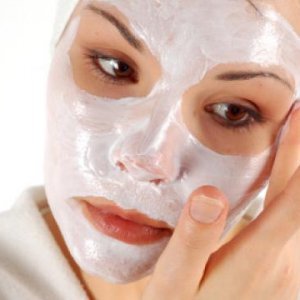 Как да приготвим маска за мазна кожа