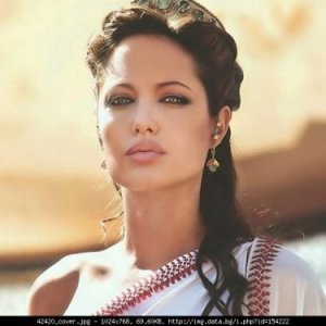 Излъчването на Анджелина Джоли е убийствено