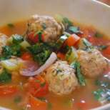 Зеленчукова супа с кюфтенца