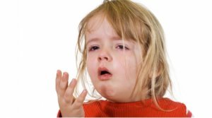 Какви са симптомите при ларингитната кашлица