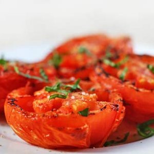 Гръцка салата с домати и чесън