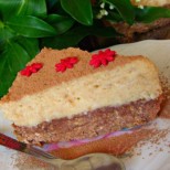 Кралска торта без брашно и печене - толкова сочна и кремообразна, че всички ще въздишат по нея!