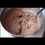 Как да си направите перфектният шоколадов крем за торта