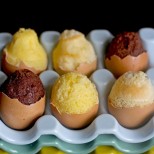 С тази рецепта ще оберете точките тази година: Великденски кексчета в яйчена черупка