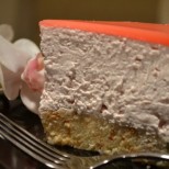 Рециклирана торта от стар козунак и плодово кисело мляко - или как да оползотворим остатъците от козунака