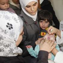Предупреждения за възможно заразяване с полиомиелит на бежанците от Сирия