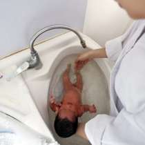 Полезен начин за къпане на новородени