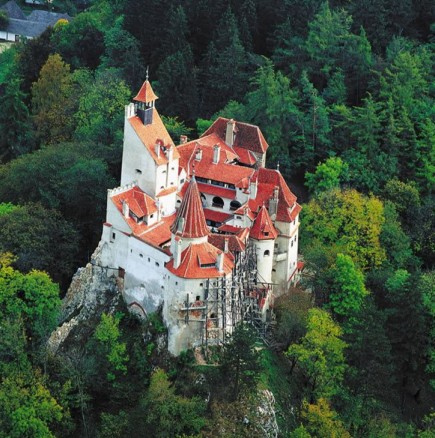 Замъкът на Дракула в Румъния посреща гости за Хелоуин и от България