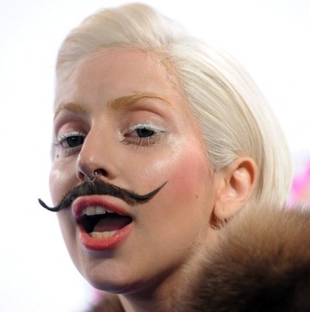 Лейди Гага е била пристрастена към марихуаната