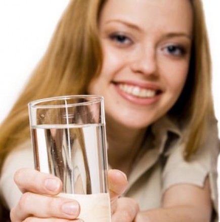 3 литра вода на ден подмладява лицето с 10 г. 