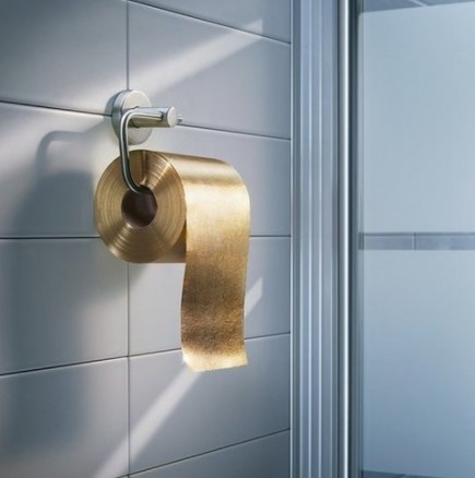 Продават тоалетна хартия от чисто злато 