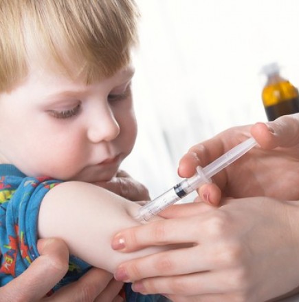 Спешно внасяме 50 000 противогрипни ваксини
