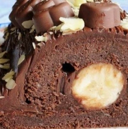 Магически вкус на шоколад, който се топи в устата - какво повече му трябва на човек: Шоколадово руло с банан