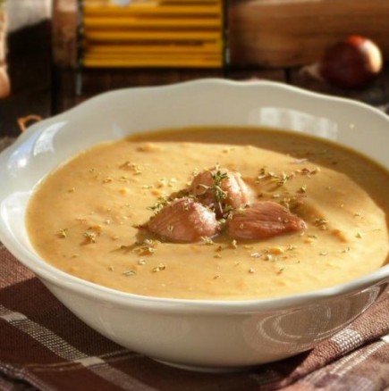 Страхотна крем супа от кестени за зимните студени вечери