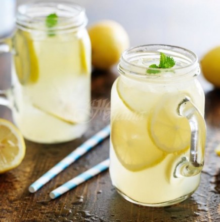 Как да пиете правилно водата с лимон, за да има ефект 