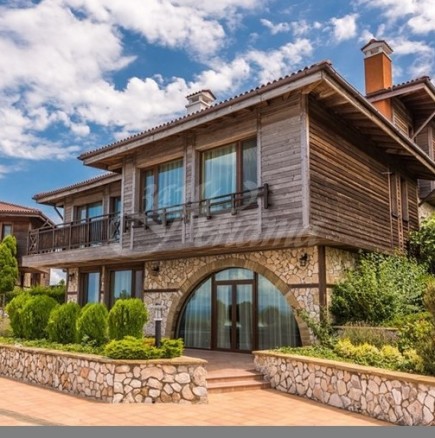 Вижте отвътре българската къща, която се бори в престижна класация за дом-мечта и има шанс да спечели!