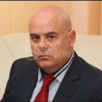 Прукурор Гешев: Скритите пари на Арабаджиеви над 100 млн. лева! Не са на почивка, укриват се!