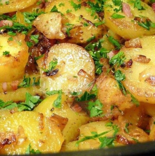 Неописуем аромат, златна коричка, сочен бекон- нов готин начин да изпечете картофите си