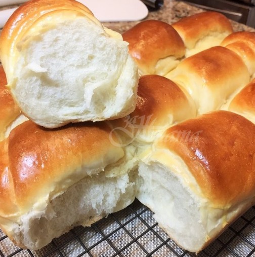 Майонезено тесто за най-уникалните хлебчета и кифлички: втасват за нула време и са меки като душица. Ето рецептата: