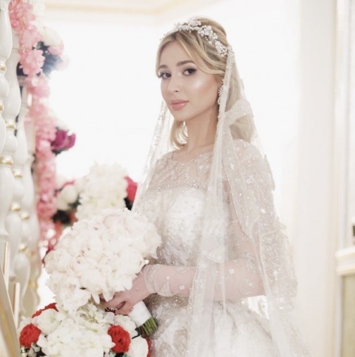 Ето как се прави сватба от чеченски олигарх, който омъжи внучката си