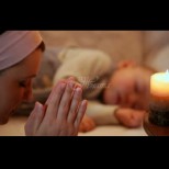 Силата на майчината молитва е безмерна! Молитвата, която всяка майка трябва да знае