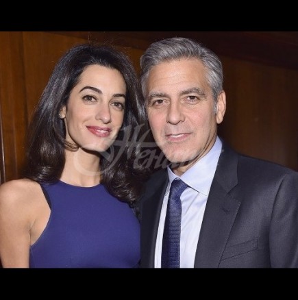 Амал и Джордж Клуни за първи път показаха лицата на близнаците Александър и Ела