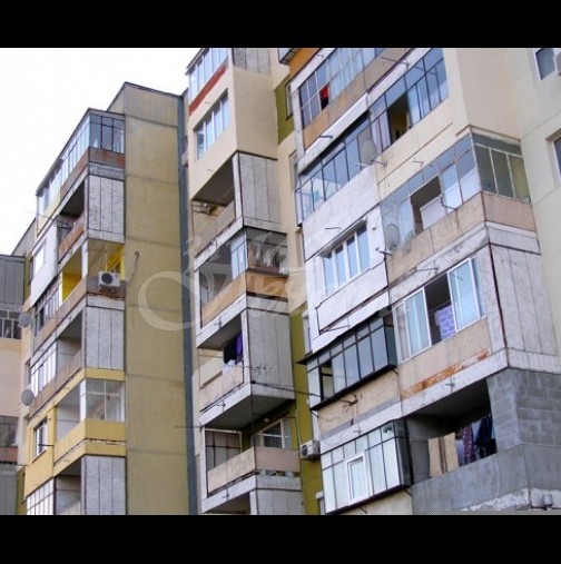 Усвояването на терасата на апартамент в панелка може да се окаже кошмарно решение