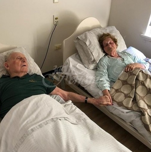 Съпрузи починаха заедно, хванати за ръце след като бяха в брак 70 години