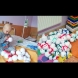 4-годишното момченце, което само шие играчки, за да плати лечението си: историята, която трогна до сълзи Интернет