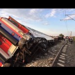 Тежък влаков инцидент в Пловдив - има ли пострадали и ексклузивни снимки от мястото: