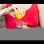 Напитка с лимони, която помага за отстраняване на 11 здравословни проблема