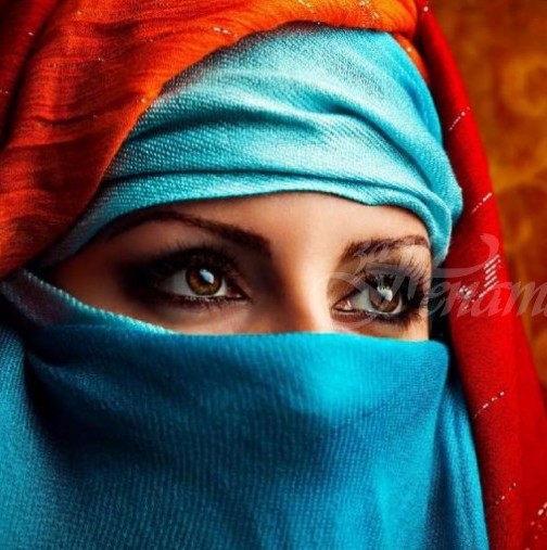 Ще се учудите, като видите как изглеждат в ежедневието си съпругите на арабските шейхове