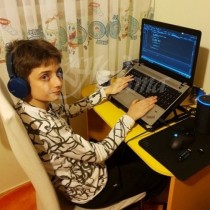 Българско момче-студент на 11 години си взе пърия изпит