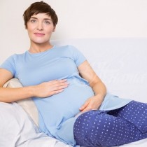 Над 40 сте, живеете си спокойно, докато един ден тестът за бременност показва 2 линии-Късна бременност-Ще оставите ли детето