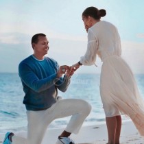 Дженифър Лопес се е разтопила от предложението за брак, което ѝ направи любимият! Романтично на брега на океана /ВИЖТЕ СНИМКИ/