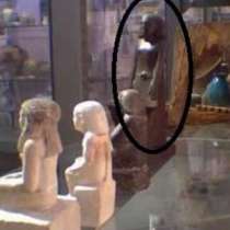 Разкриха мистерията с египетската статуя, която се движи сама