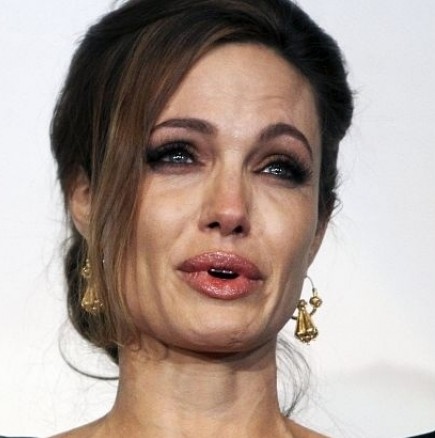 Анджелина Джоли ще подкрепи нова благотворителна организация за борба с рака