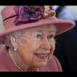 Английската кралица наложи сериозна забрана в кралския двор