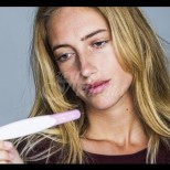 След 29 отрицателни теста за бременност и много хормонални инжекции и процедури, тя разбра истината за мъжа си и това я съсипа