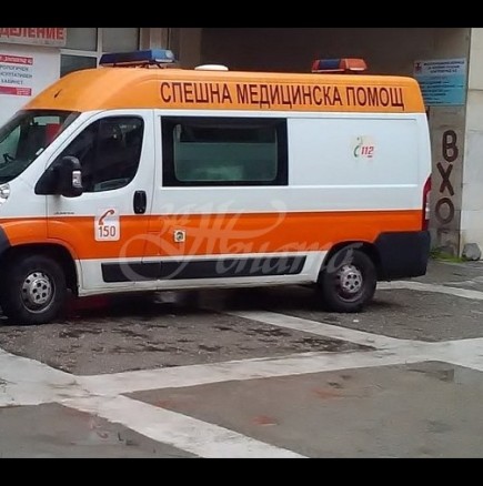 40-годишна жена с опасност за живота след рязко спиране на автобус в София