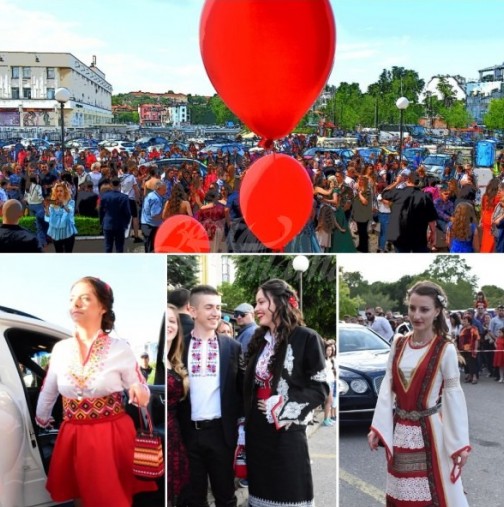 Пловдивчанки показаха на всички как се прави - момичета в народни носии засенчиха всички на бала (Снимки):