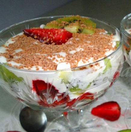 5 летни десерта от хладилника, които ще ви очароват с невероятния си вкус и бързина на приготвяне