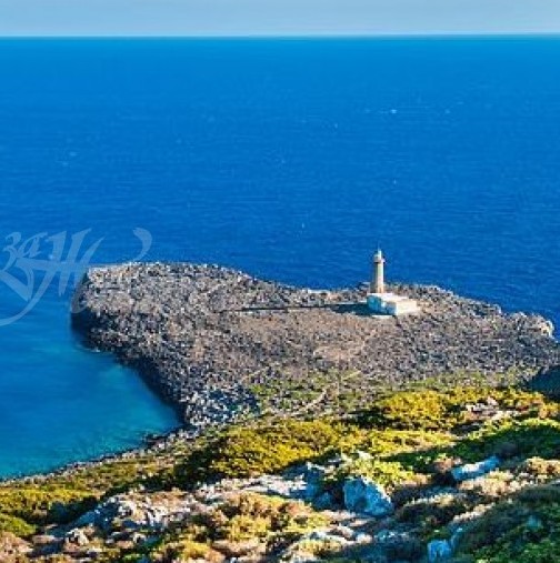 Гръцки остров плаща заплата, за да живеете там